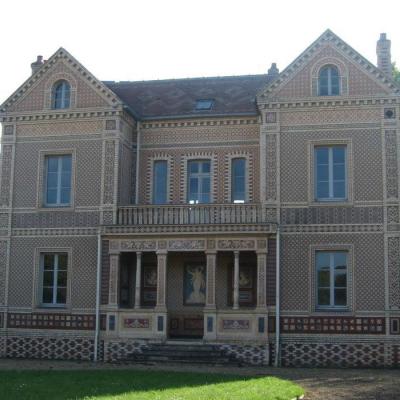 c.7.5m2 Boulenger tiles, late 19th century