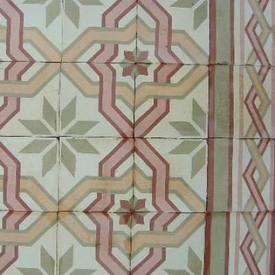 11m2 antique French carreaux de ciments floor tiles with original borders