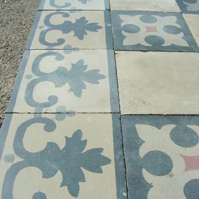 Classic chessboard floor with heraldic motif c.1880