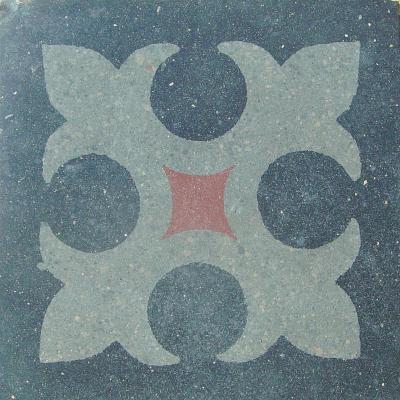 Antique classic floor with heraldic motif c.1880