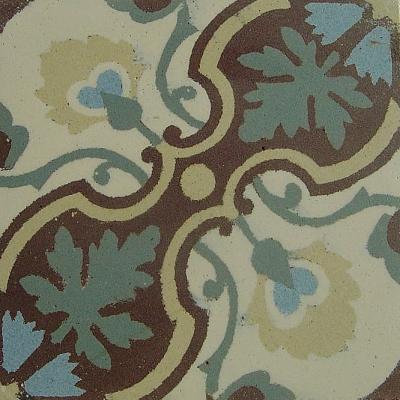 5.75m2 - Small floral themed hallway floor c.1910