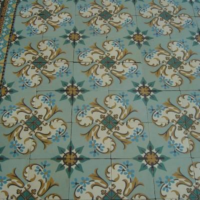 21m2 / 225 sq ft Art Nouveau French ceramic encaustic floor with original borders