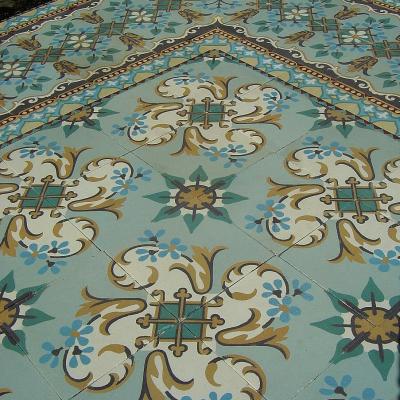 21m2 / 225 sq ft Art Nouveau French ceramic encaustic floor with original borders