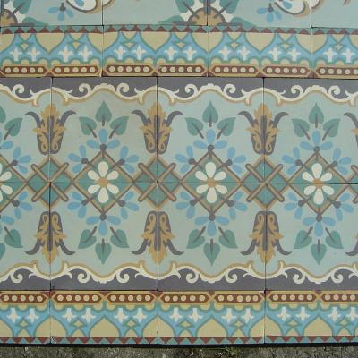 22m2 / 235 sq ft Art Nouveau French ceramic encaustic floor with four border tile layout