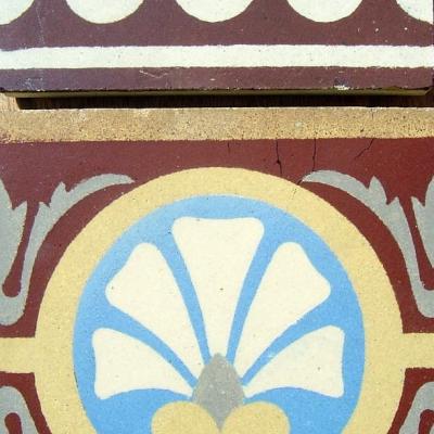 Large, 27m2+ antique Belgian floor of twin motifs c.1890