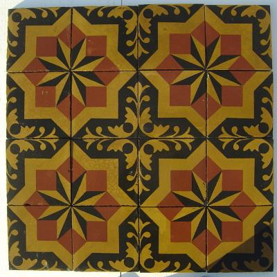 Rare find – Large 25cm sq / 10 inch sq antique carreaux de ciments Paves – Aristocratic motifs in warm tones.