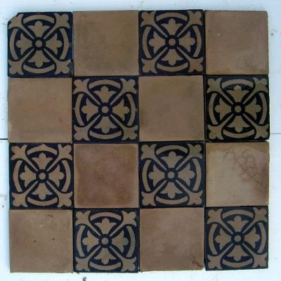 12m2 / 130 sq ft of classical antique damier floor tiles with heraldic motif