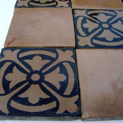 12m2 / 130 sq ft of classical antique damier floor tiles with heraldic motif