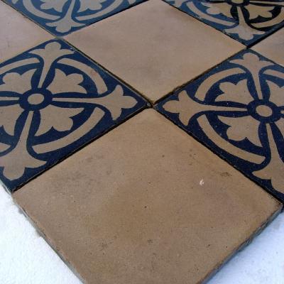 12m2 / 130 sq ft of classical antique damier floor tiles with heraldic motif