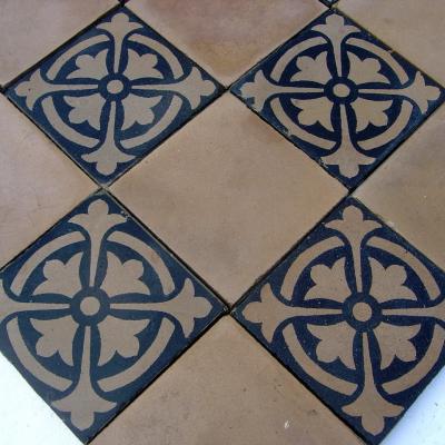 12m2 / 130 sq ft of classical antique damier floor tiles with heraldic motif