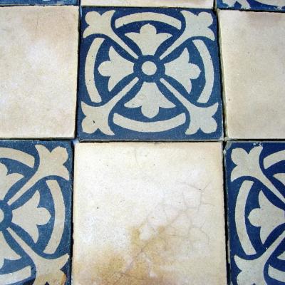 12m2 / 130 sq ft of classical antique damier floor tiles with heraldic motif