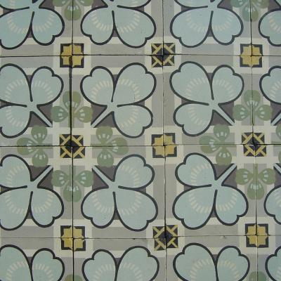 A unique and impressive clover themed French floor c.1905