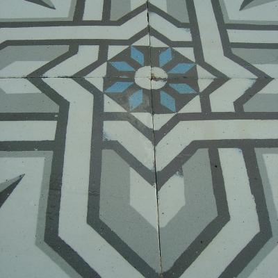 11m2+ Classical twin bordered Belgian ceramic floor c.1910