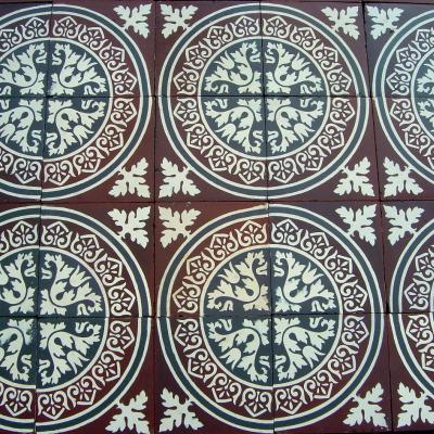c.5.75m2 ornate motif ceramic encaustic floor c.1925-1930