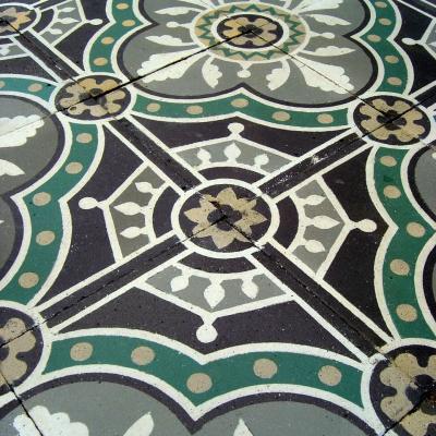 Antique Maufroid Freres et Soeur gres cerame floor with borders 1879-1912