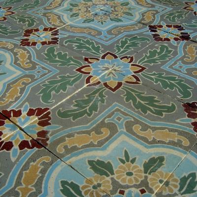 17.5m2 / 190 sq ft - Exquisite antique Belgian ceramic encaustic floor c.1910