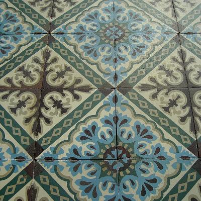 12.5m2 ceramic encaustic floor with triple borders 1920-1925