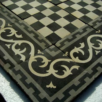 Classical antique French damier floor with ornate borders – 15m2