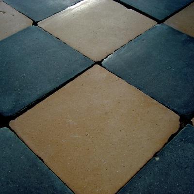 9.75m2 / 105 sq ft antique French damier floor in biscuit and charcoal