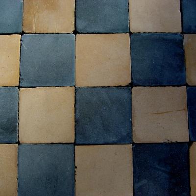 9.75m2 / 105 sq ft antique French damier floor in biscuit and charcoal