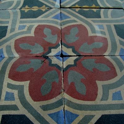 9.5m2+ antique French carreaux de ciments in black and red - early 20th century