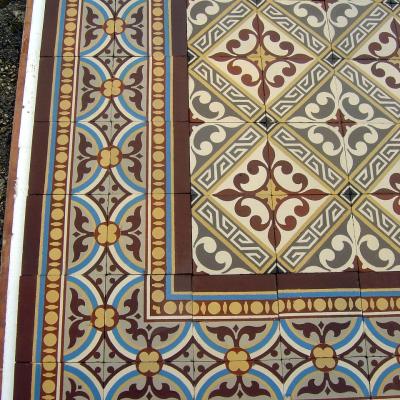 5.2m2 Antique French ceramic floor complete with double border tiles c.1915-1920