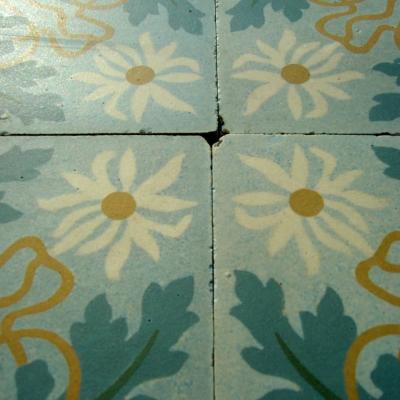 12m2 French Art Nouveau ceramic floor with striking double borders