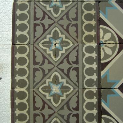 1.6m2, small antique Winckelmans floor with ornate borders