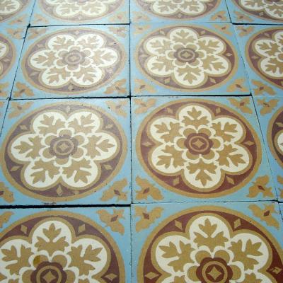 2m2 Douzies Maubege ceramic encaustic floor