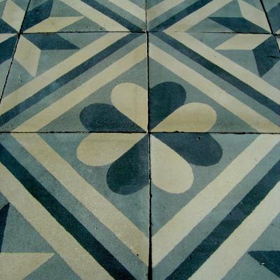 13.25m2+ antique black, white and grey carreaux de ciments tiles - classical tessellation