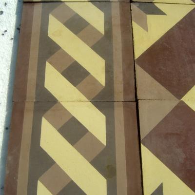 Small, 3.5m2 antique carreaux de ciments floor - 20cm sq tiles