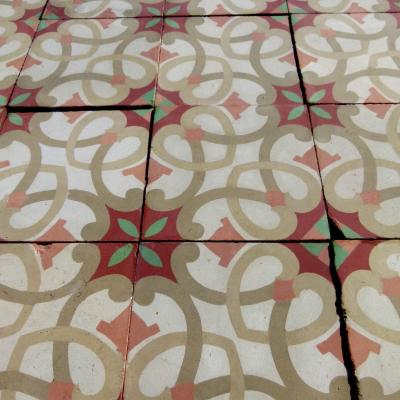 A pretty 9.25m2 / 100 sq ft antique carreaux de ciment floor c.1900