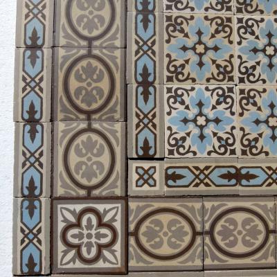 17.25m2 / 185 sq ft triple border Boch Freres ceramic encaustic floor c.1910