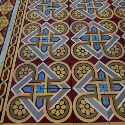 22.75m2 Fine antique Boch Freres ceramic floor - beautiful symmetry - c.1850 - 1860