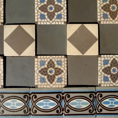 12.7m2+ / 137 sq ft antique French ceramic damier floor with ornate borders c.1920