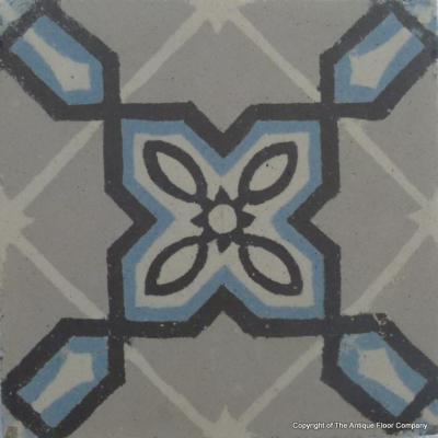 Classical geometric period French floor with original borders 1900-1905