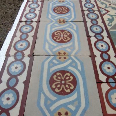 23.5m2 antique French ceramic encaustic floor with triple borders