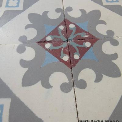 23.5m2 antique French ceramic encaustic floor with triple borders