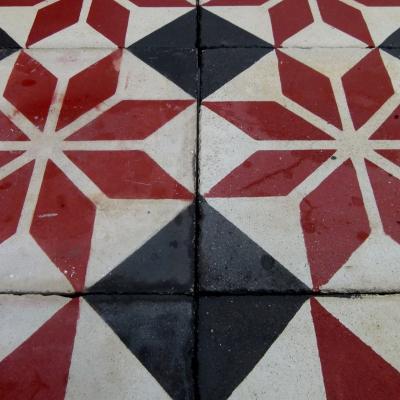 13m2 of antique French carreaux de ciments tiles – red and grey 