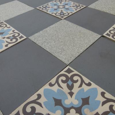 17m2+ antique ceramic French damier floor with single border frame