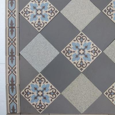 17m2+ antique ceramic French damier floor with single border frame