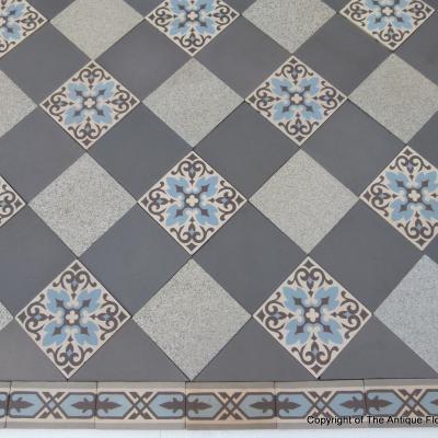 17m2+ antique ceramic French damier floor with single border frame