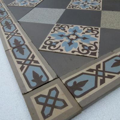 17m2+ antique ceramic French damier floor with single border frame