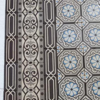 9m2 antique ceramic St. Ghislaine floor with triple border tiles