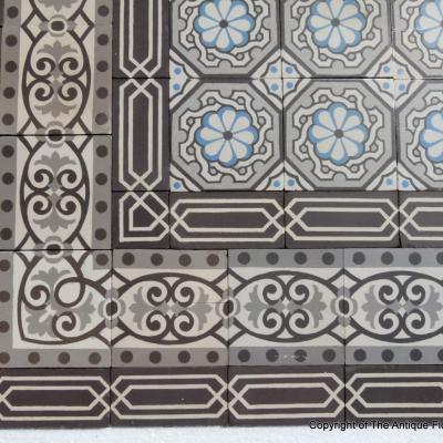 9m2 antique ceramic St. Ghislaine floor with triple border tiles