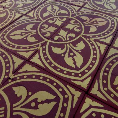 Small French Morialme ceramic floor - Neo-Gothic design and palette