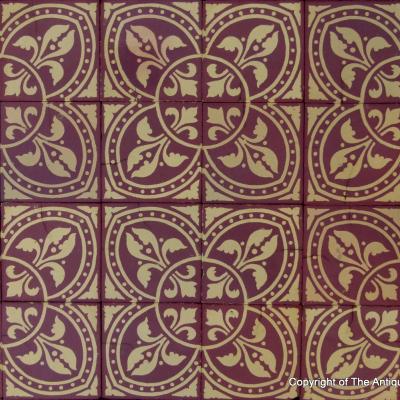 Small French Morialme ceramic floor - Neo-Gothic design and palette