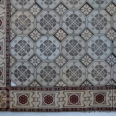 15.75m2 antique Villeroy and Boch octagon ceramic floor with cabochons - 1946 