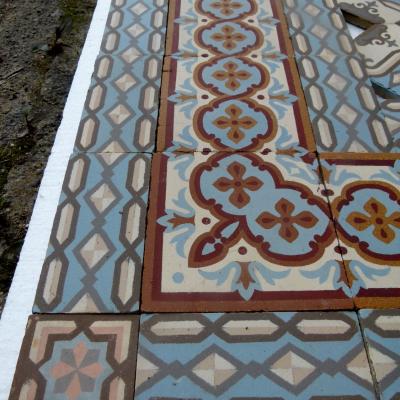 14.5m2 / 155 sq. ft antique ceramic octagon floor with triple borders