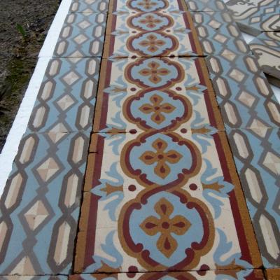 14.5m2 / 155 sq. ft antique ceramic octagon floor with triple borders